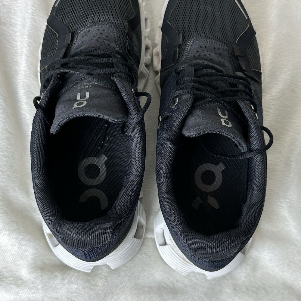 On Cloud 6 Sneakers Black White Womens 7 Running Athleisure Minimalist Comfort - Picture 15 of 16